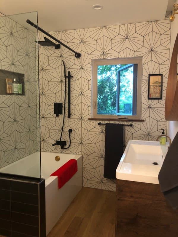Geometric Feature Shower