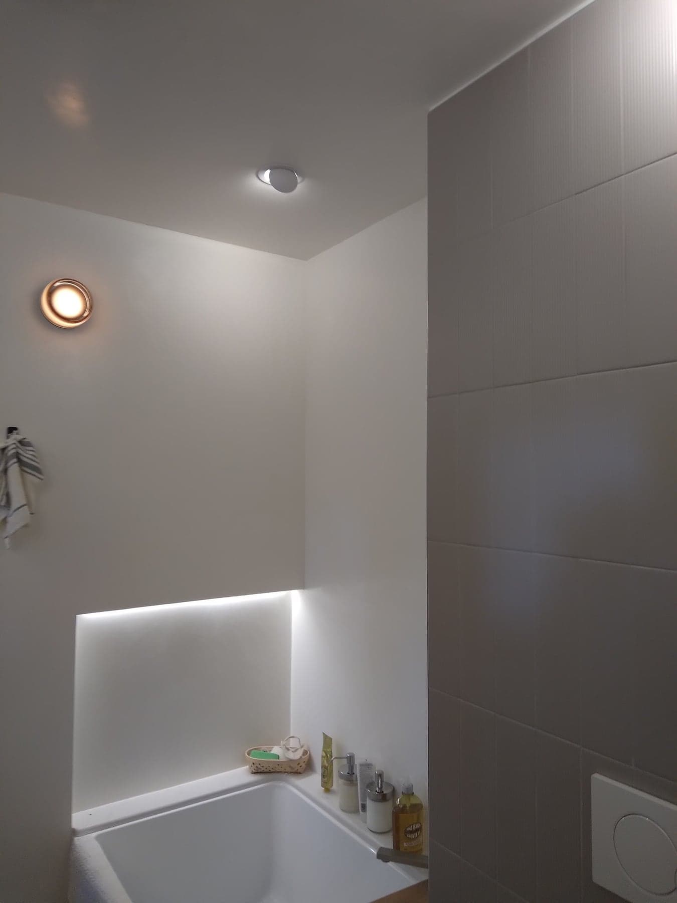 Recessed Ceiling & LED Bath