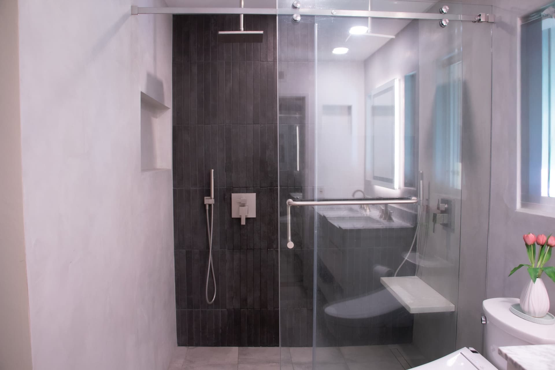 Cerritos Residence — Bath Remodel, detail 1