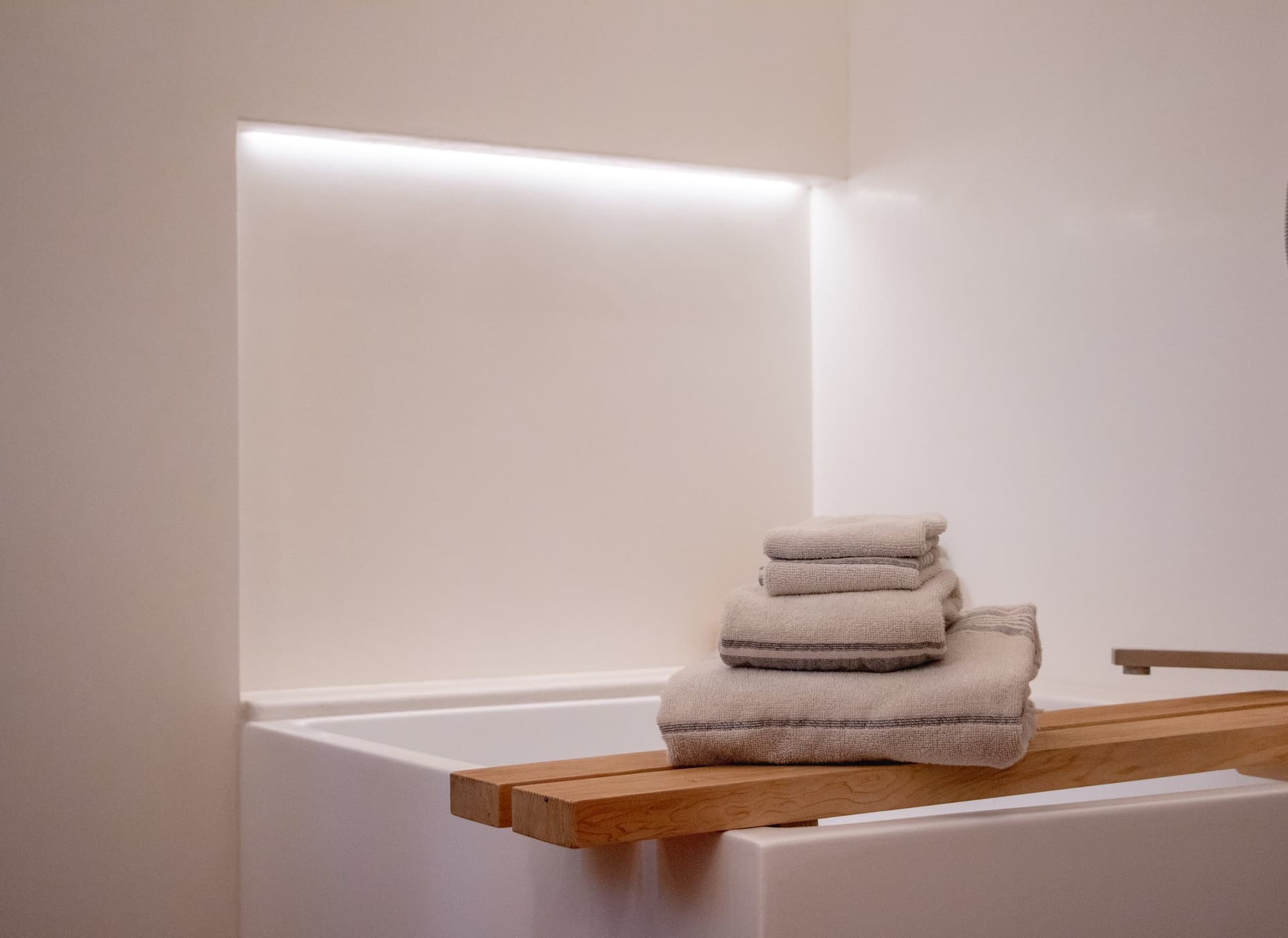 Tustin Residence — Bath Refresh, detail 4